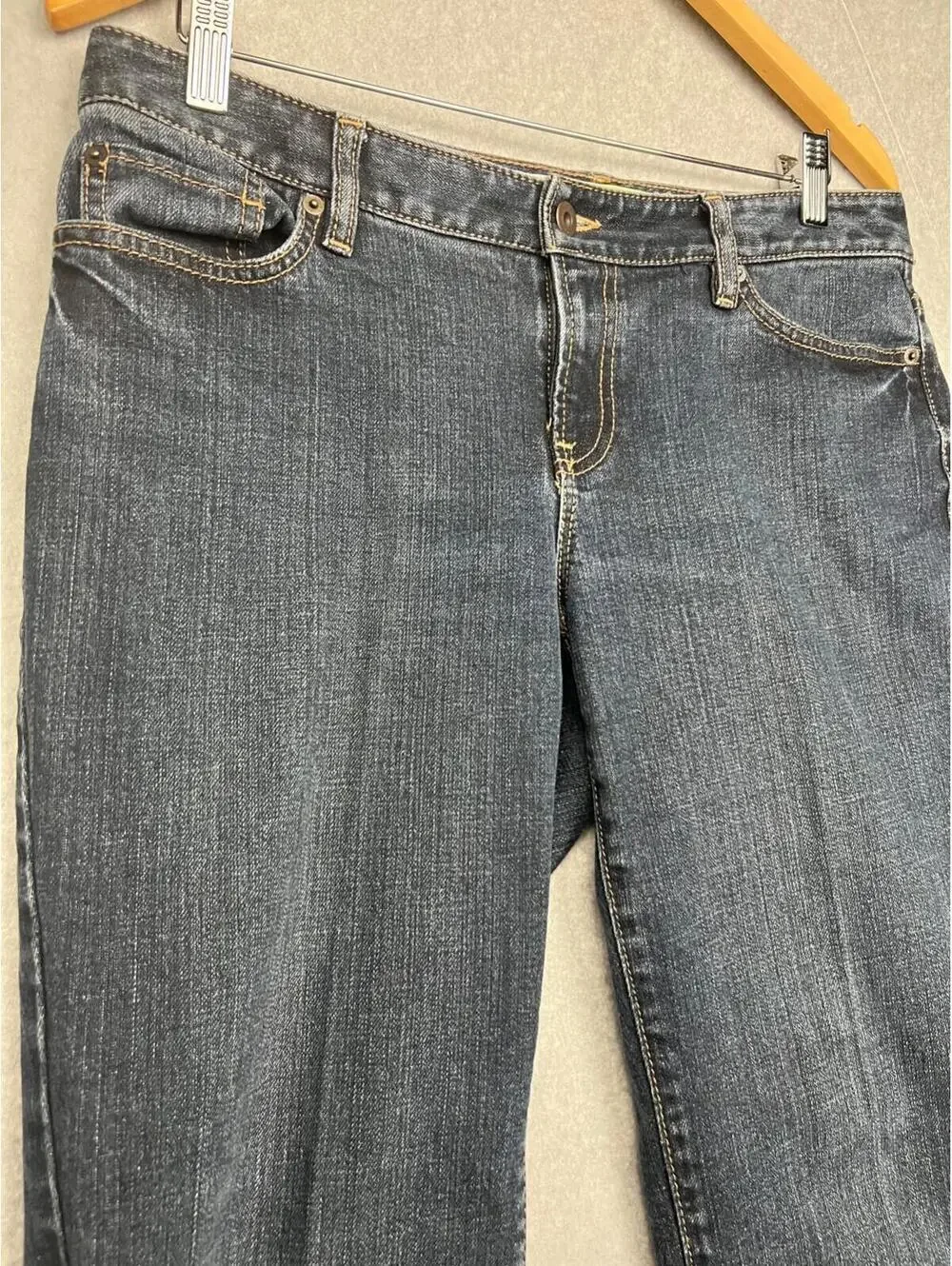 Ann Taylor low  please  measurements